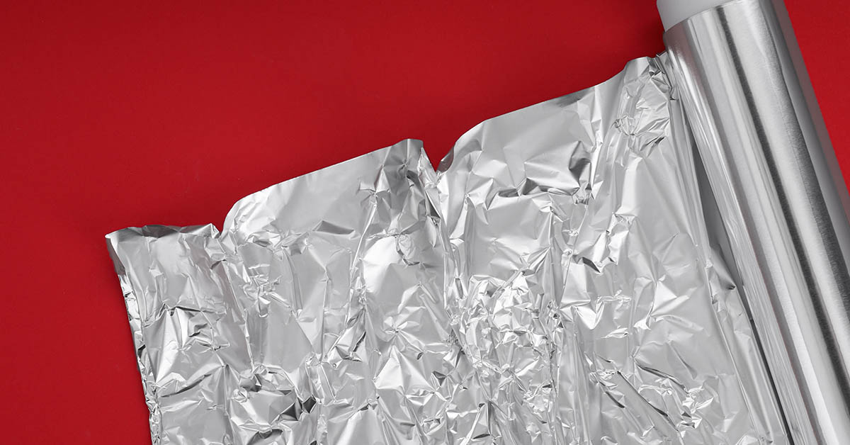 Schéma illustrant le principe de réflexion des ondes Wi-Fi par une surface en aluminium