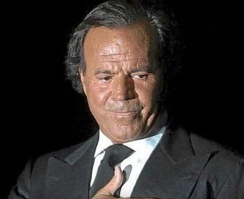 Julio Iglesias, portrait d'une légende musicale
