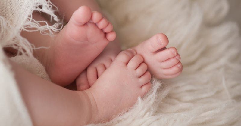 Deux bébés nés en même temps