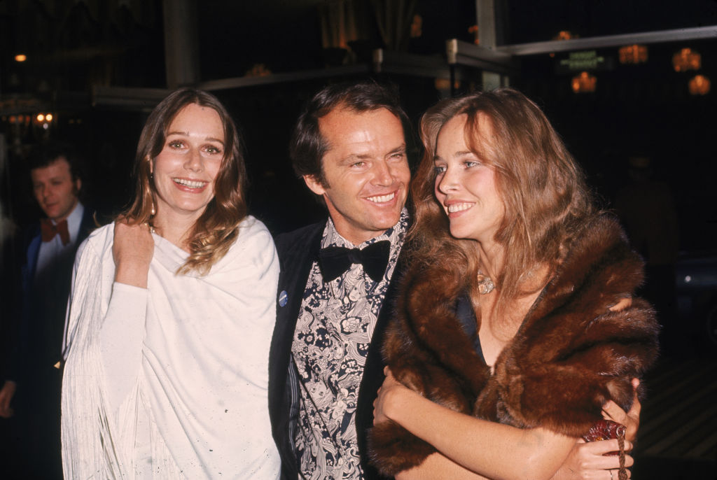Photo de groupe montrant des stars classiques et nouvelles des années 70