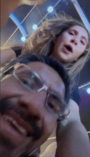 Le père avec sa fille sur tiktok