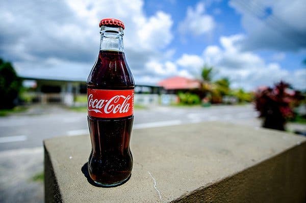 Les pompiers recommandent d'avoir un coca au réfrigérateur