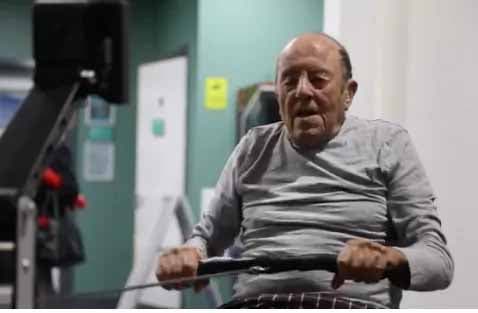 Mario dans la salle de sport