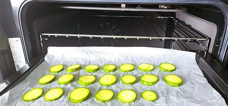 Rondelles de courgettes au four