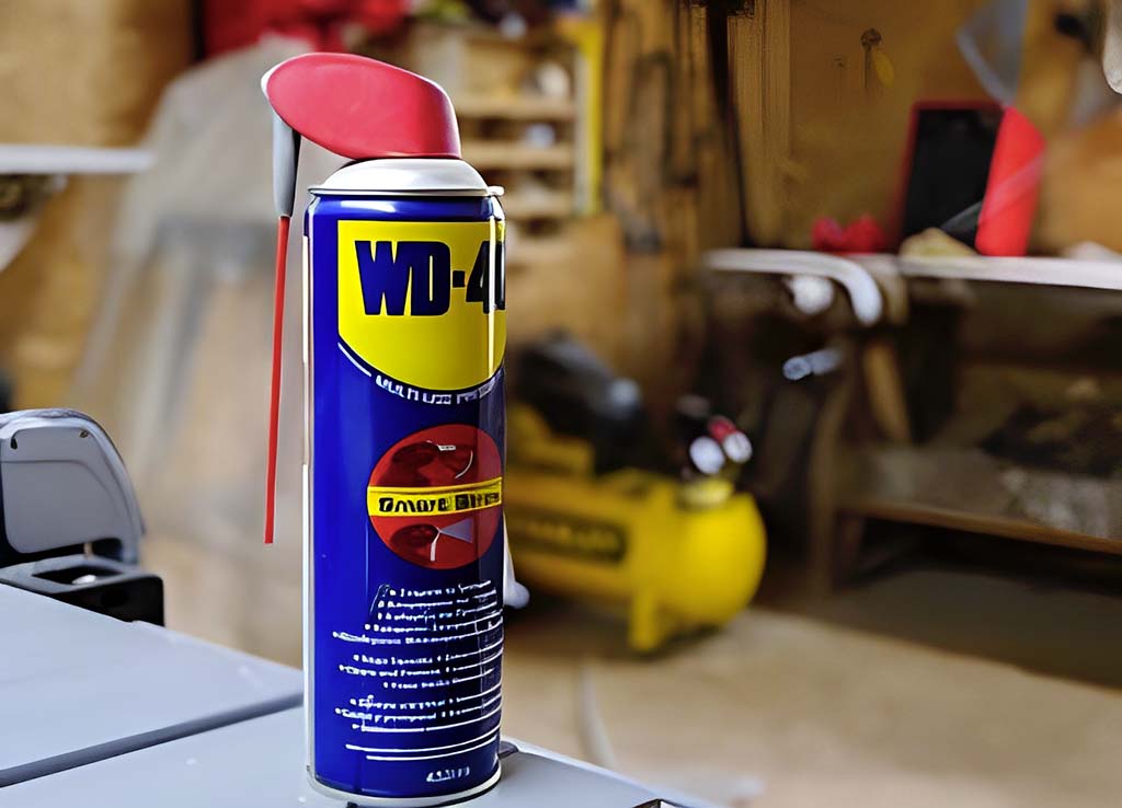 Spray WD-40