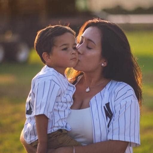 Stephanie et son fils Dominic