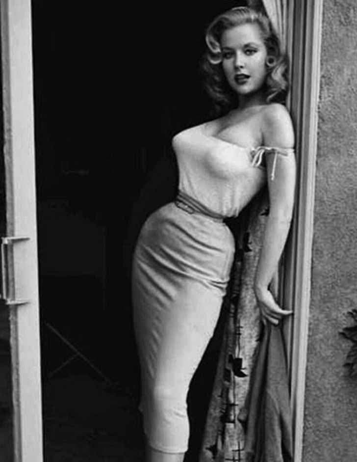 Une belle femme Pin-up