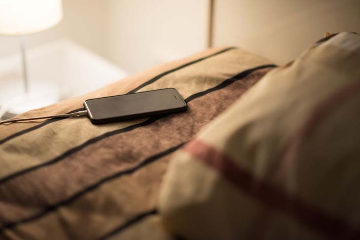 Charger le téléphone toute la nuit 