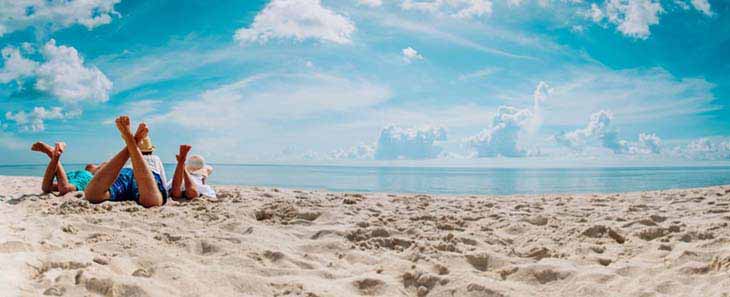 Se relaxer devant la plage 