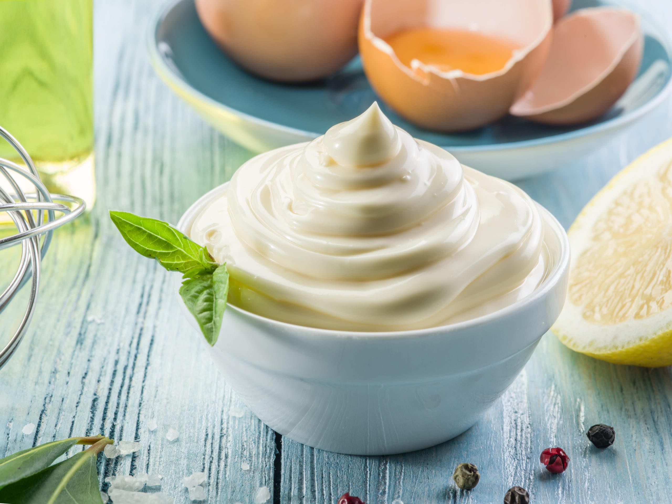 La mayonnaise pour nourrir les cheveux jusqu’aux pointes. source : spm