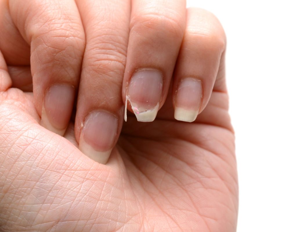 Soin des cuticules à l'huile