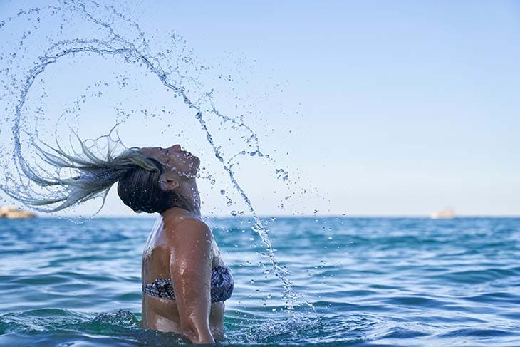 Se baigner à la mer 