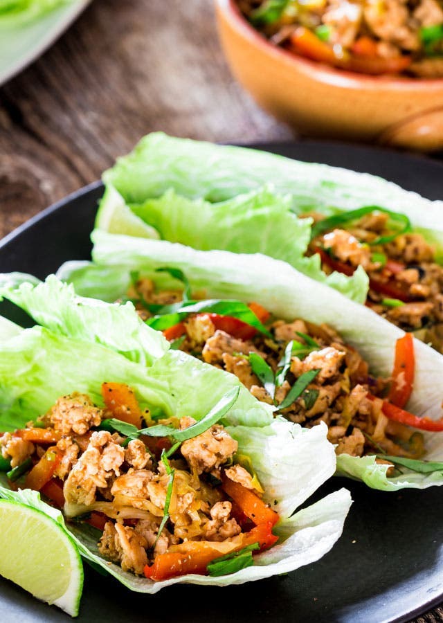 wrap laitue poulet a la thailandaise